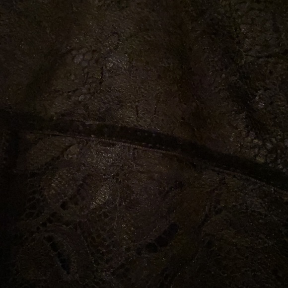 Context Lace Skirt - Picture 3 of 5